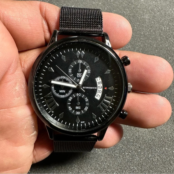 Economicxi mens quartz fashion watch black case strap and dial date just working - Picture 1 of 10
